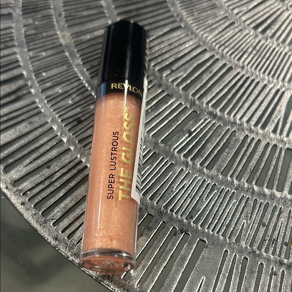 Revlon Super Lustrous Lip Gloss - 205 snow pink